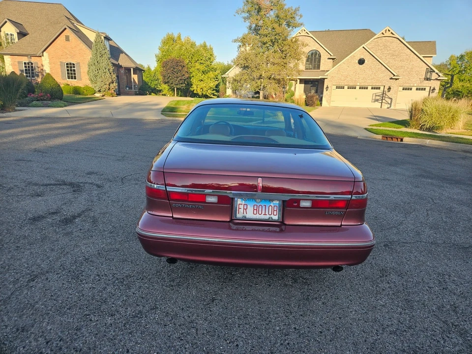 1995 Lincoln Continental 9th Gen - Image 6 of 18