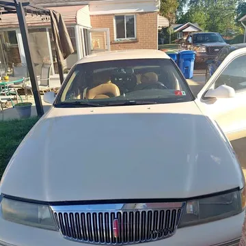 1995 Lincoln Continental Sedan 4D