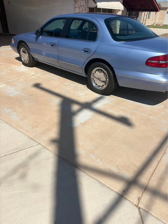 1995 Lincoln Continental 9th Gen - Image 5 of 7