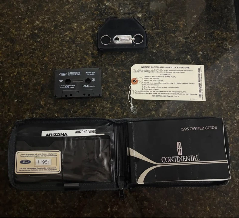 1995 Lincoln Continental 9th Gen - Image 7 of 7