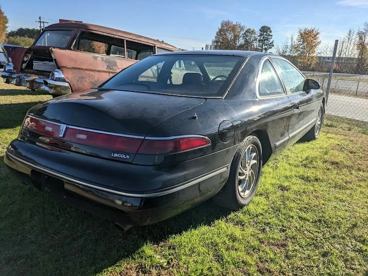 1995 Lincoln Continental Mark VIII - Image 4 of 12