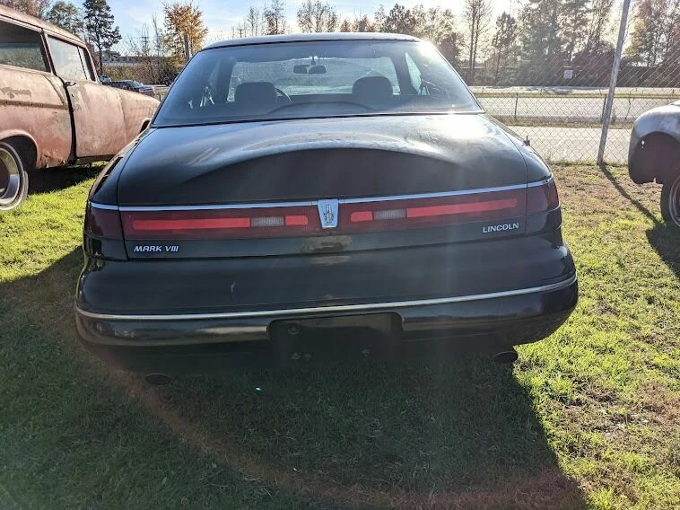 1995 Lincoln Continental Mark VIII - Image 6 of 12