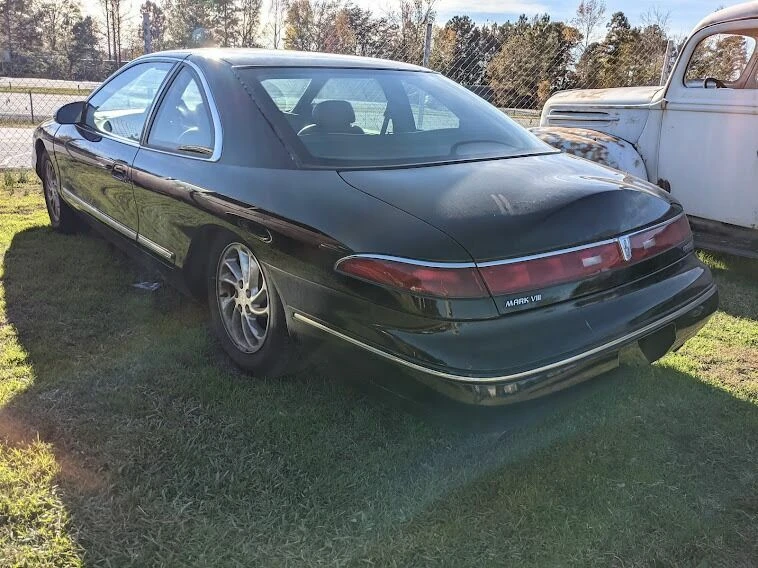1995 Lincoln Continental Mark VIII - Image 7 of 12