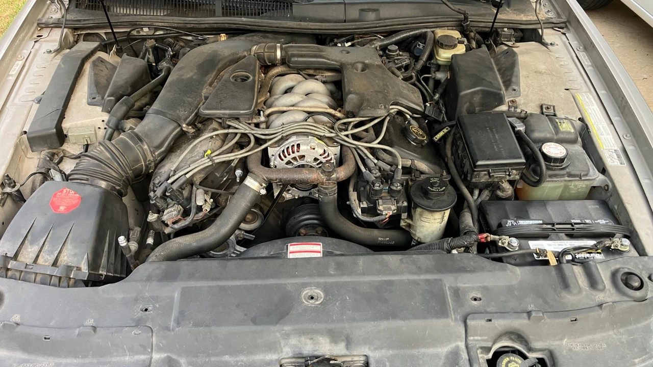 1995 Lincoln Continental Mark VIII - Image 24 of 29