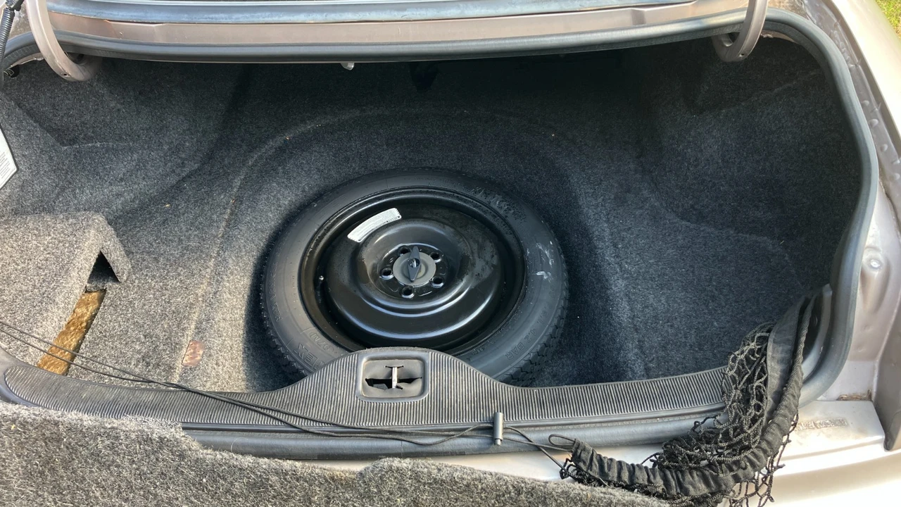 1995 Lincoln Continental Mark VIII - Image 20 of 29