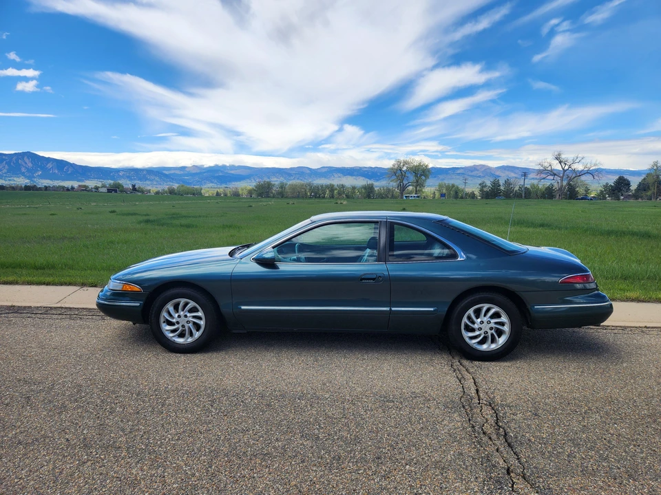 1995 Lincoln Continental Mark VIII - Image 13 of 31