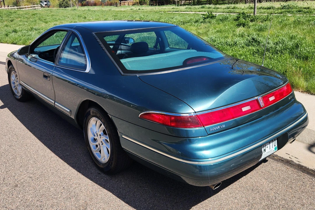 1995 Lincoln Continental Mark VIII - Image 4 of 31