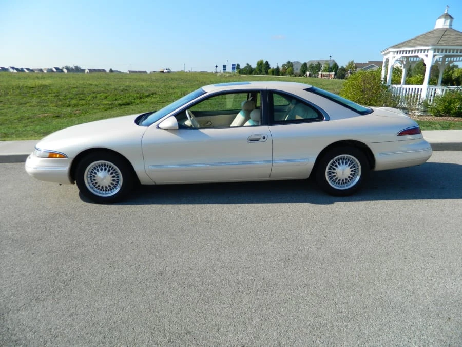 1995 Lincoln Continental Mark VIII - Image 2 of 8