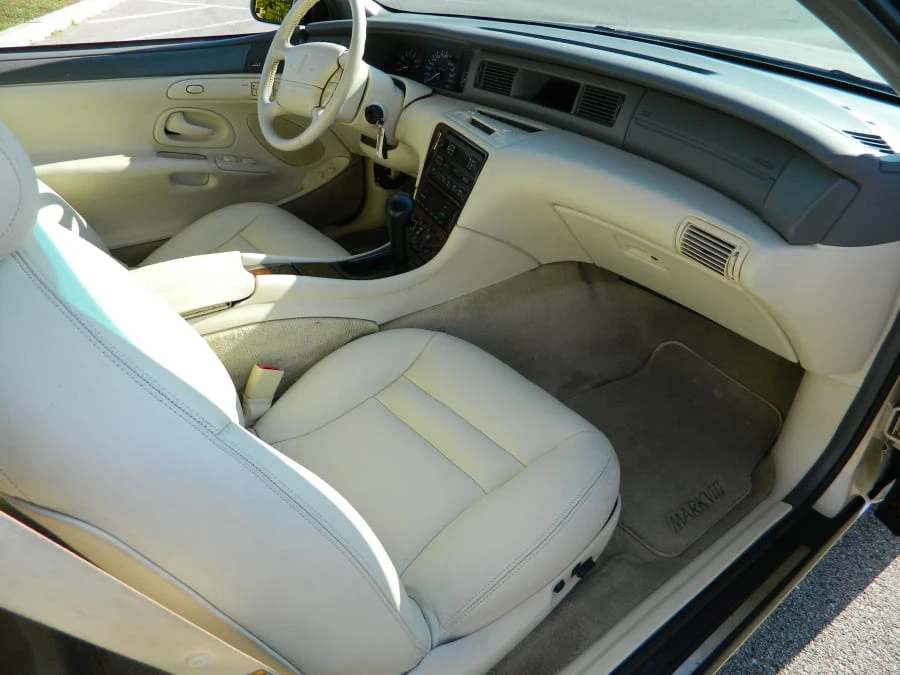 1995 Lincoln Continental Mark VIII - Image 5 of 8