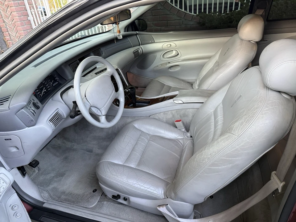 1995 Lincoln Continental Mark VIII - Image 3 of 10