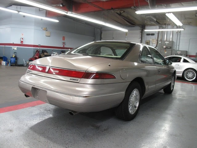 1995 Lincoln Continental Mark VIII - Image 13 of 21