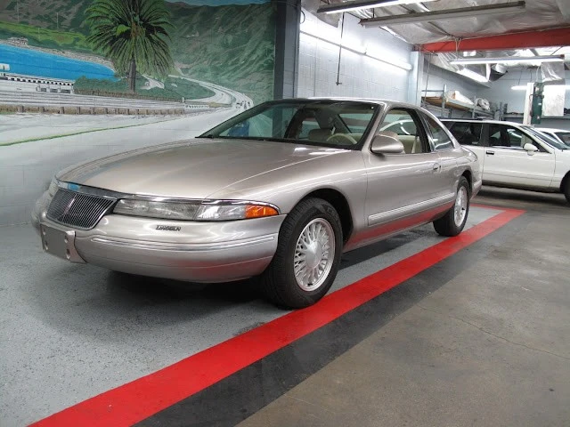 1995 Lincoln Continental Mark VIII - Image 4 of 21