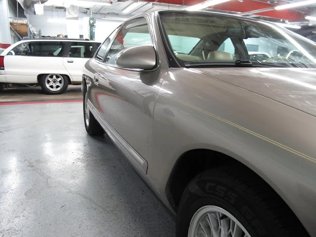 1995 Lincoln Continental Mark VIII - Image 11 of 21