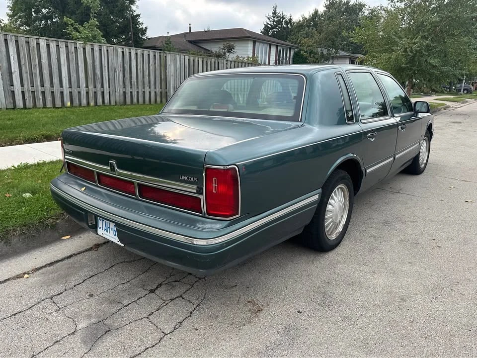 1995 Lincoln Town Car - Image 5 of 7