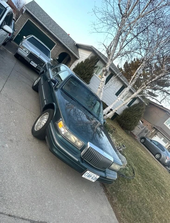 1995 Lincoln Town Car - Image 3 of 7