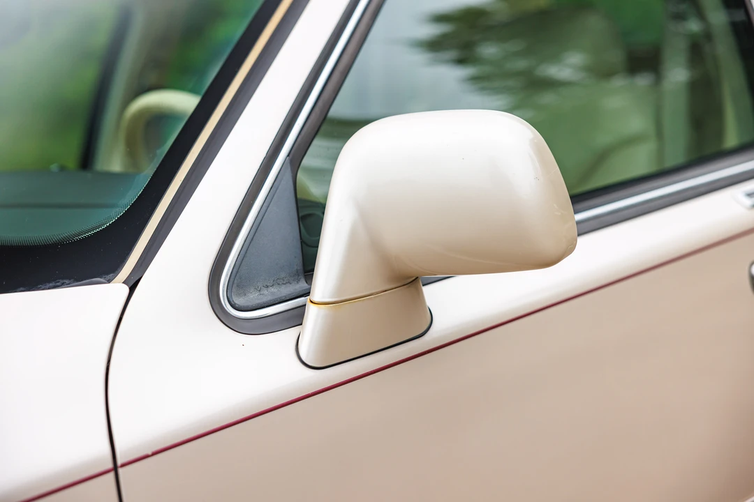 1995 Lincoln Town Car - Image 28 of 31