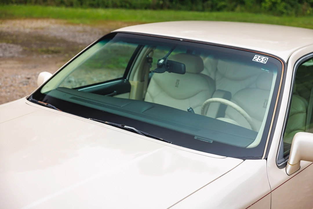 1995 Lincoln Town Car - Image 22 of 31