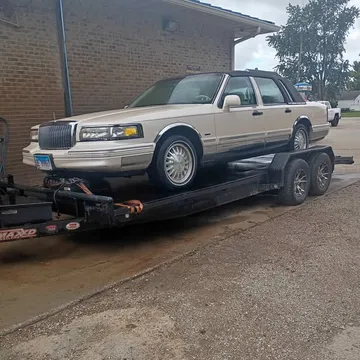 1995 Lincoln Town Car Cartier Designer Sedan 4D