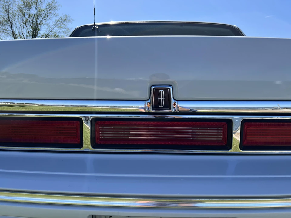 1995 Lincoln Town Car - Image 31 of 31