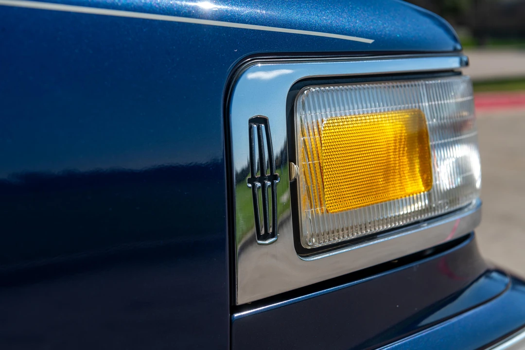 1995 Lincoln Town Car - Image 31 of 31