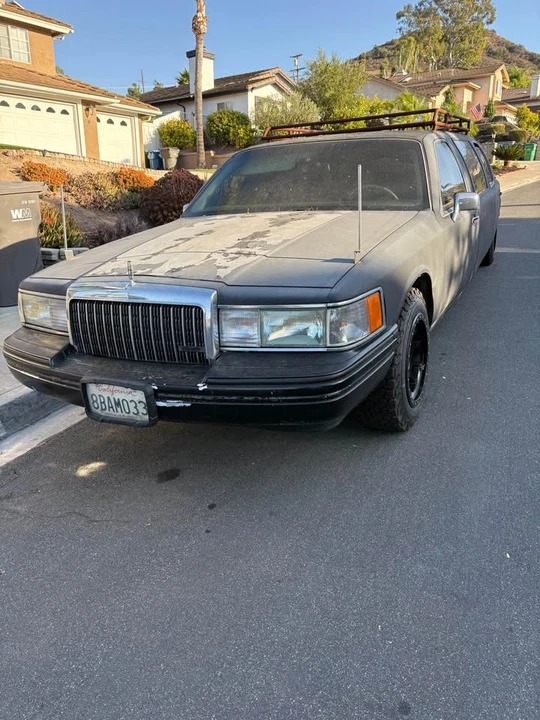 1995 Lincoln Town Car - Image 4 of 7