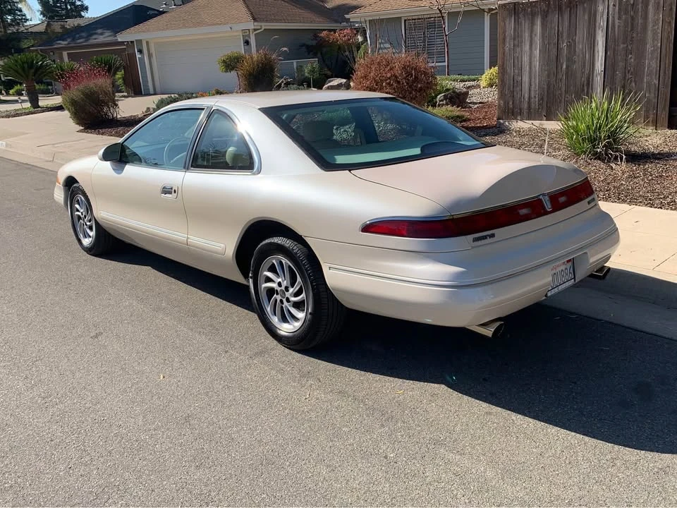 1995 Lincoln Continental Mark VIII - Image 2 of 4