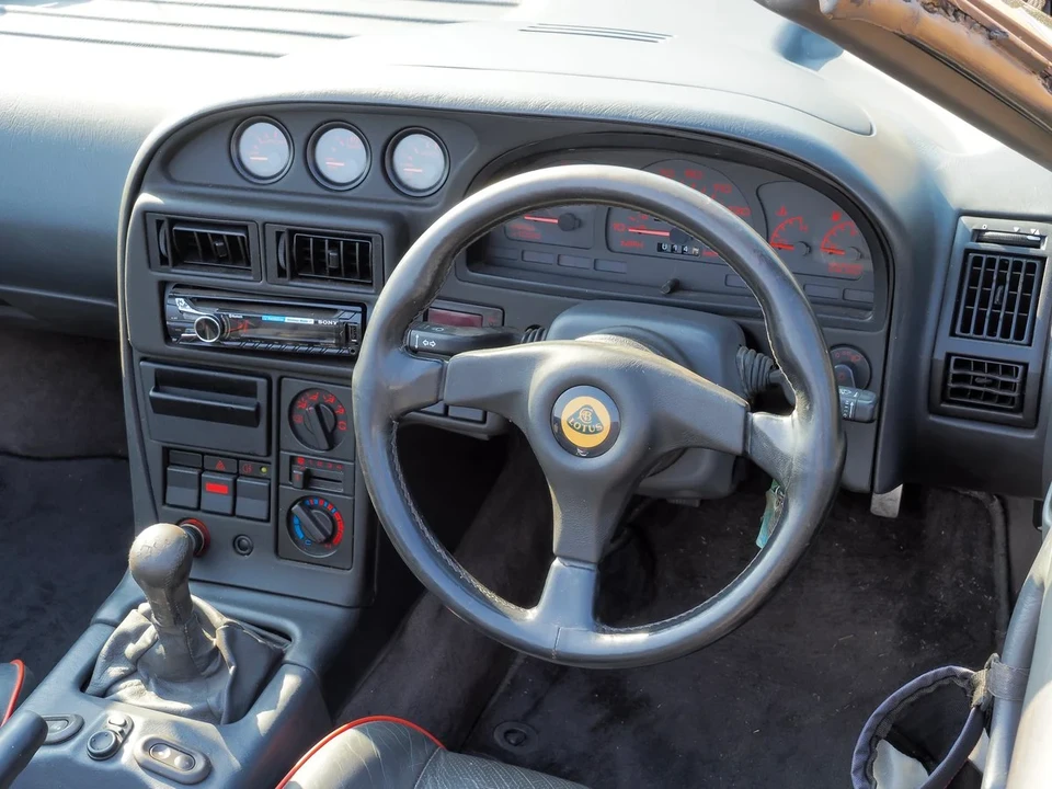 1995 Lotus Elan M100 - Image 8 of 30