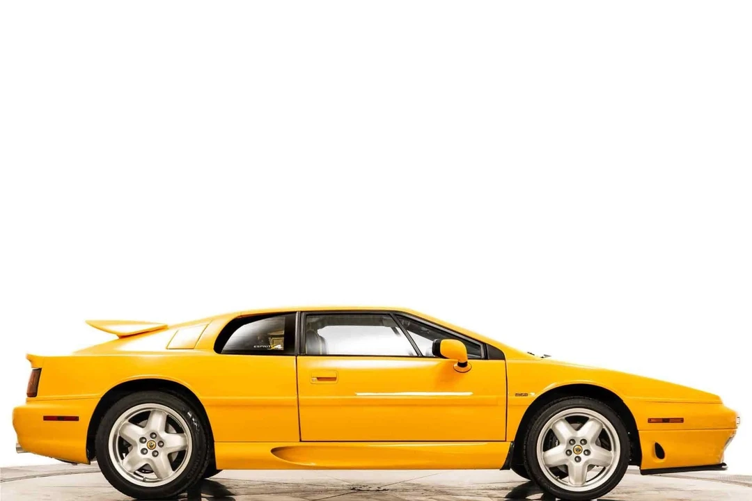 1995 Lotus Esprit Series 4 - Image 2 of 21