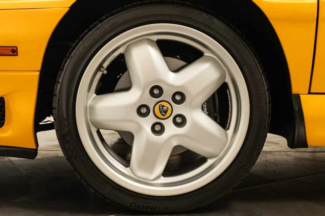 1995 Lotus Esprit Series 4 - Image 10 of 21