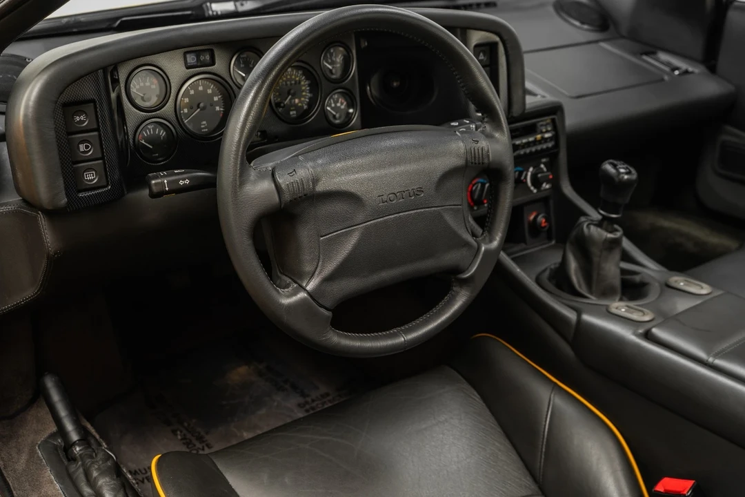 1995 Lotus Esprit Series 4 - Image 13 of 21