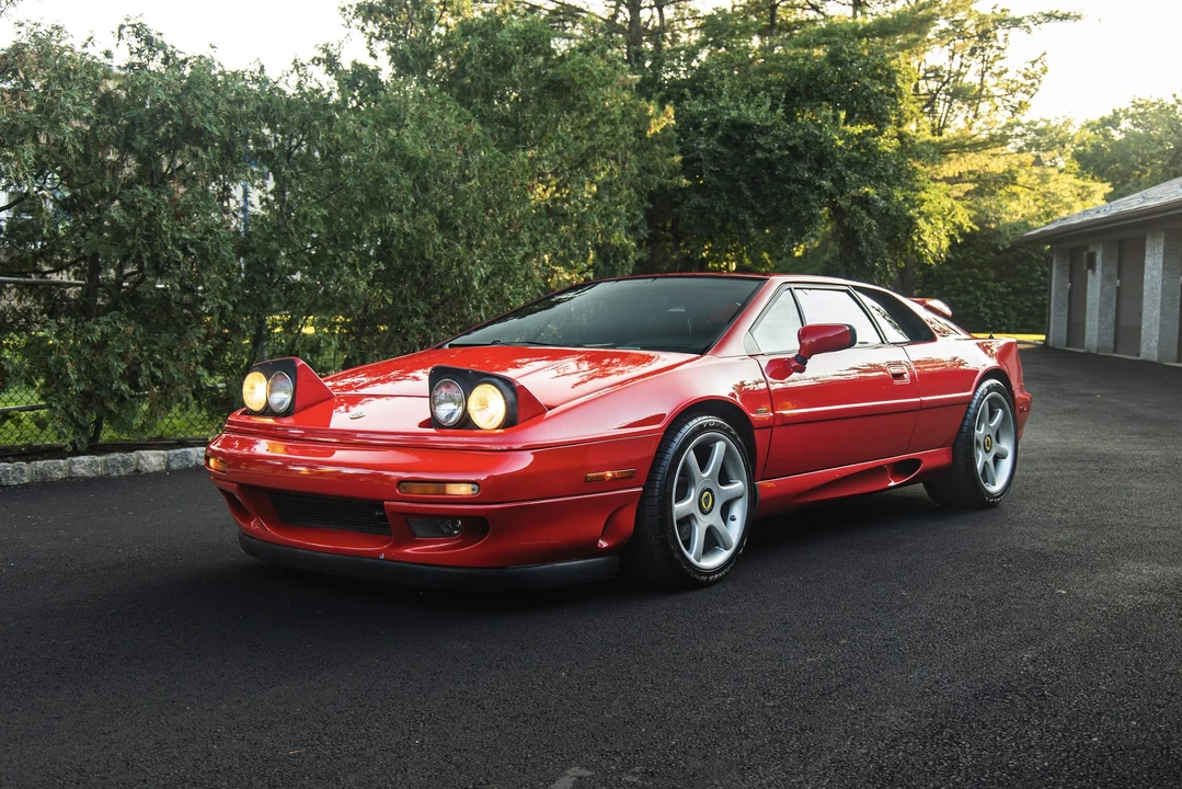 1995 Lotus Esprit Series 4 - Image 4 of 31