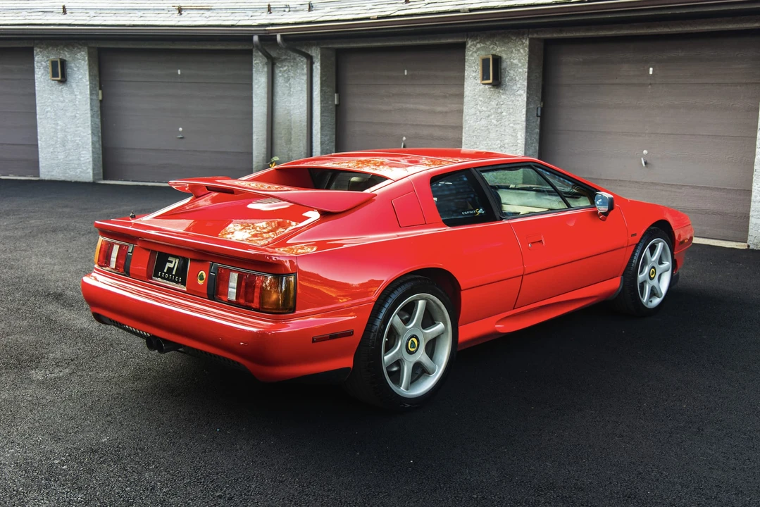 1995 Lotus Esprit Series 4 - Image 11 of 31