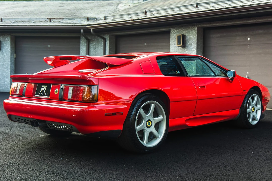1995 Lotus Esprit Series 4 - Image 13 of 31