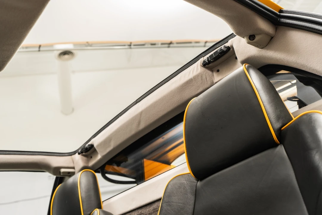 1995 Lotus Esprit Series 4 - Image 18 of 21