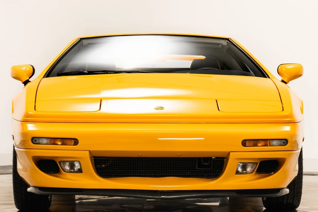 1995 Lotus Esprit Series 4 - Image 4 of 21