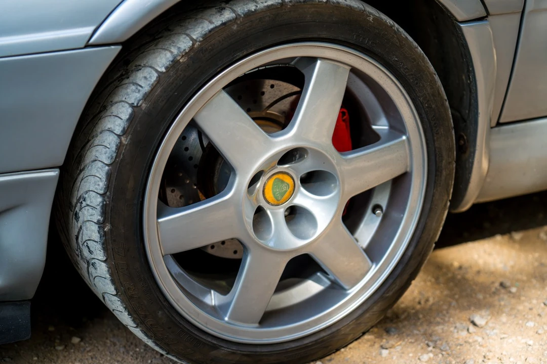 1995 Lotus Esprit Series 4 - Image 22 of 30