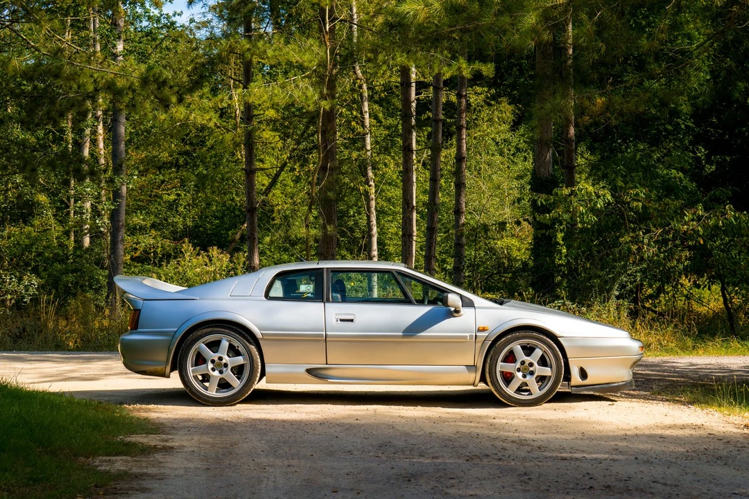 1995 Lotus Esprit Series 4 - Image 6 of 30
