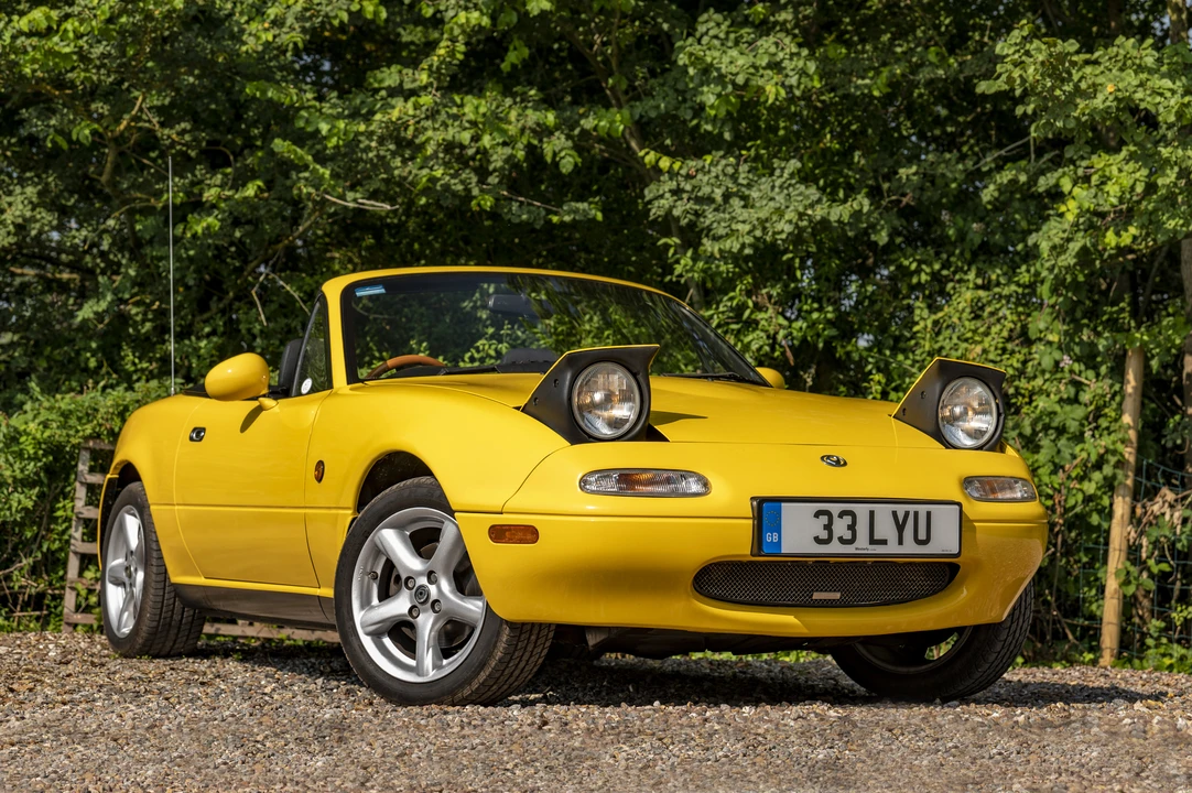 1995 Mazda NA MX-5 Miata - Image 2 of 31