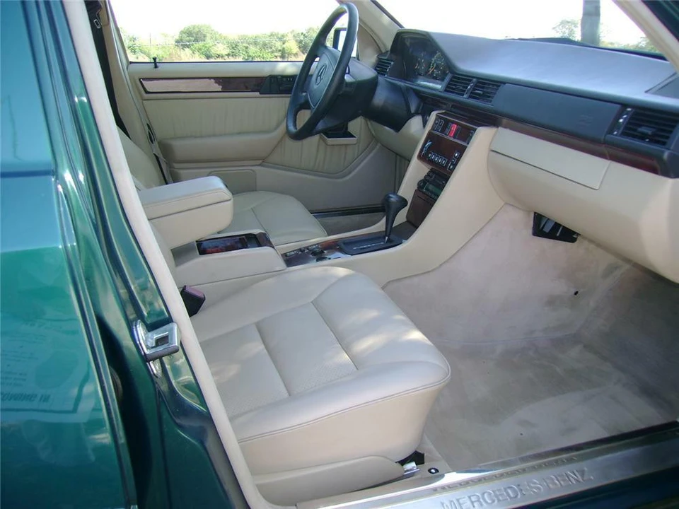 1995 Mercedes-Benz W124 E-Class - Image 4 of 5