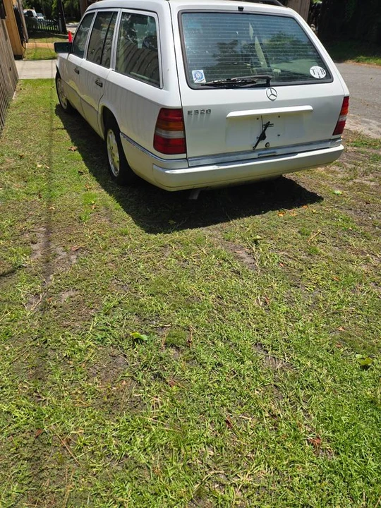 1995 Mercedes-Benz W124 E-Class - Image 3 of 4