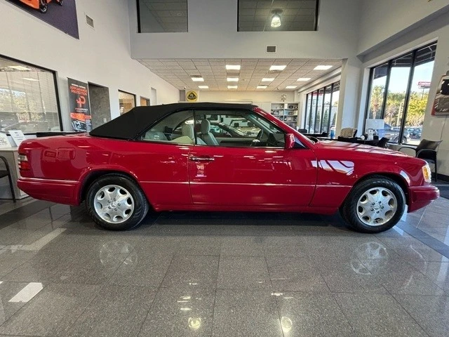 1995 Mercedes-Benz W124 E-Class - Image 17 of 21