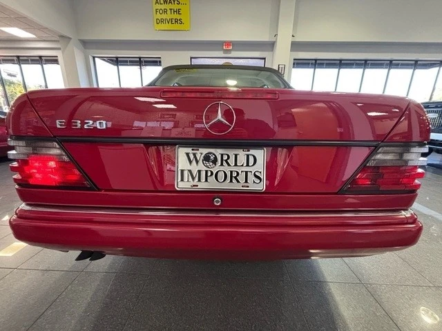 1995 Mercedes-Benz W124 E-Class - Image 12 of 21