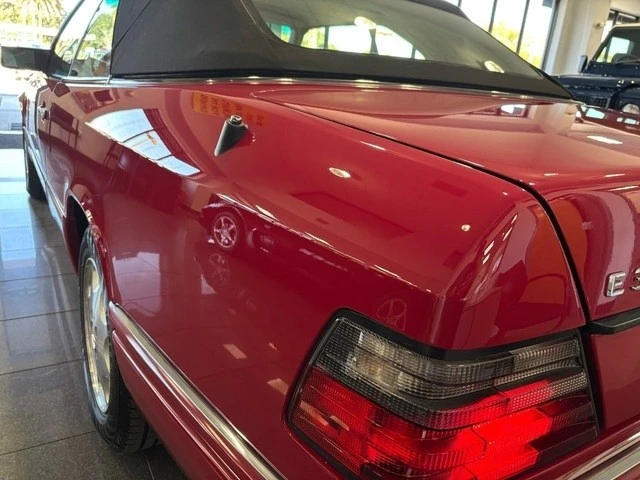 1995 Mercedes-Benz W124 E-Class - Image 11 of 21