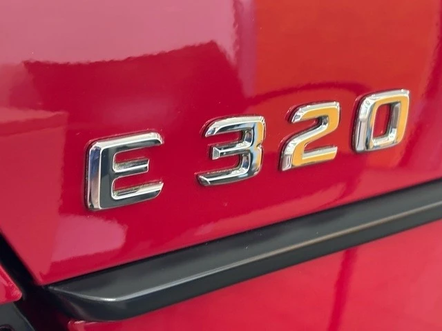 1995 Mercedes-Benz W124 E-Class - Image 14 of 21