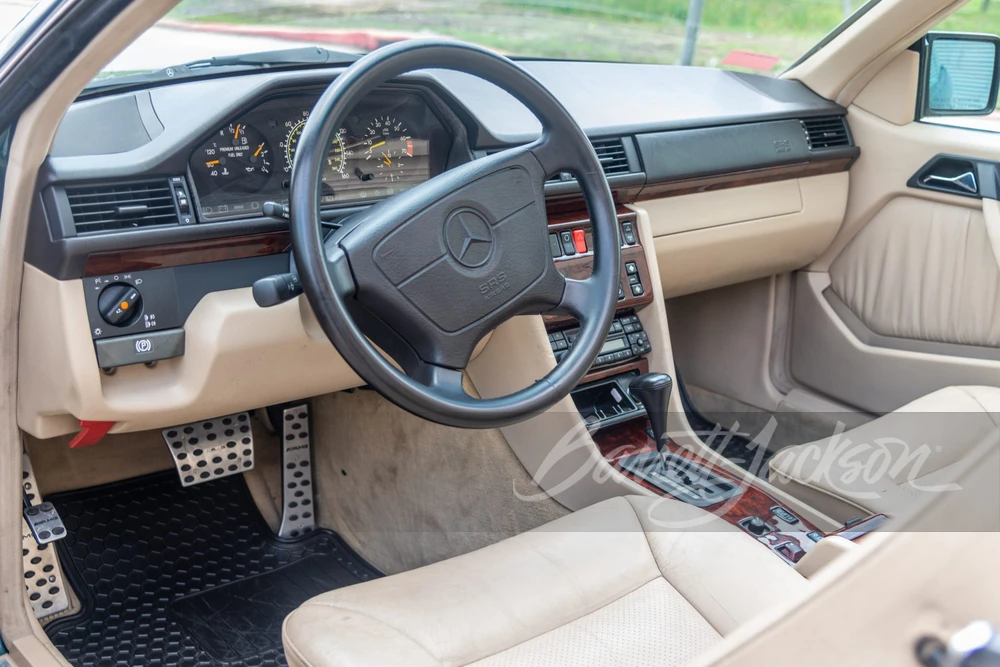 1995 Mercedes-Benz W124 E-Class - Image 30 of 31