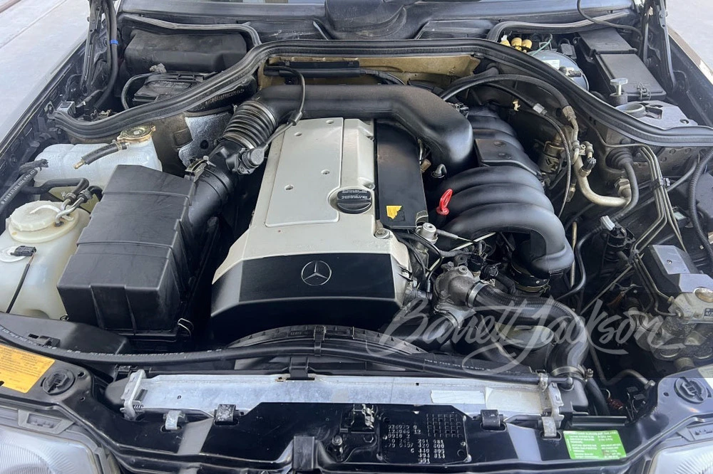 1995 Mercedes-Benz W124 E-Class - Image 2 of 12