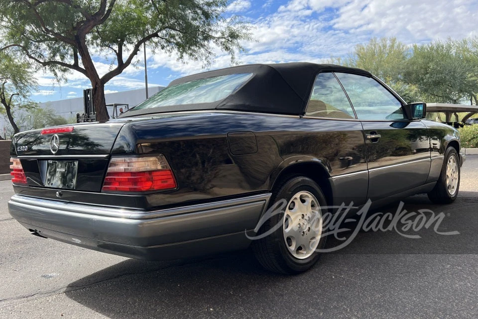 1995 Mercedes-Benz W124 E-Class - Image 11 of 12