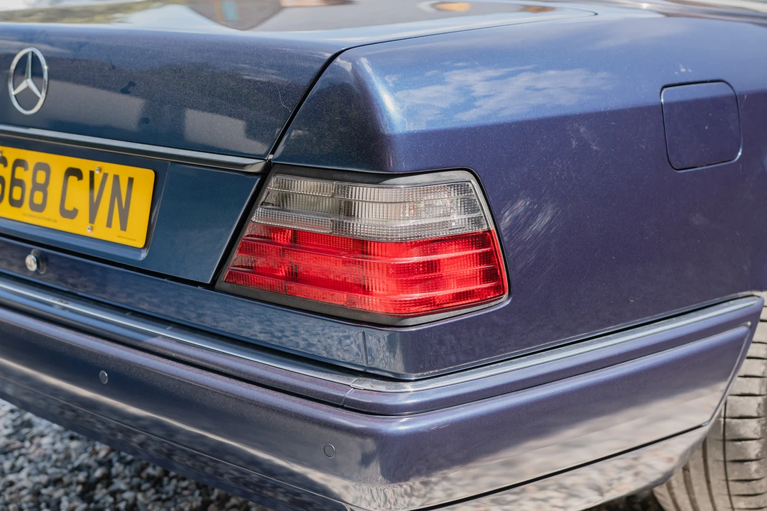 1995 Mercedes-Benz W124 E-Class - Image 29 of 31
