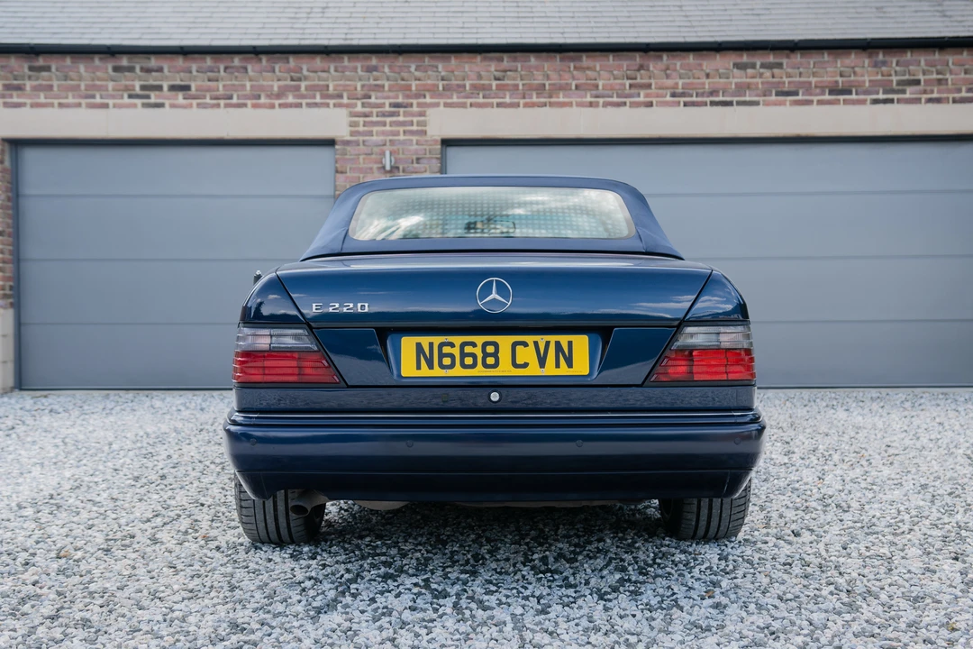 1995 Mercedes-Benz W124 E-Class - Image 15 of 31