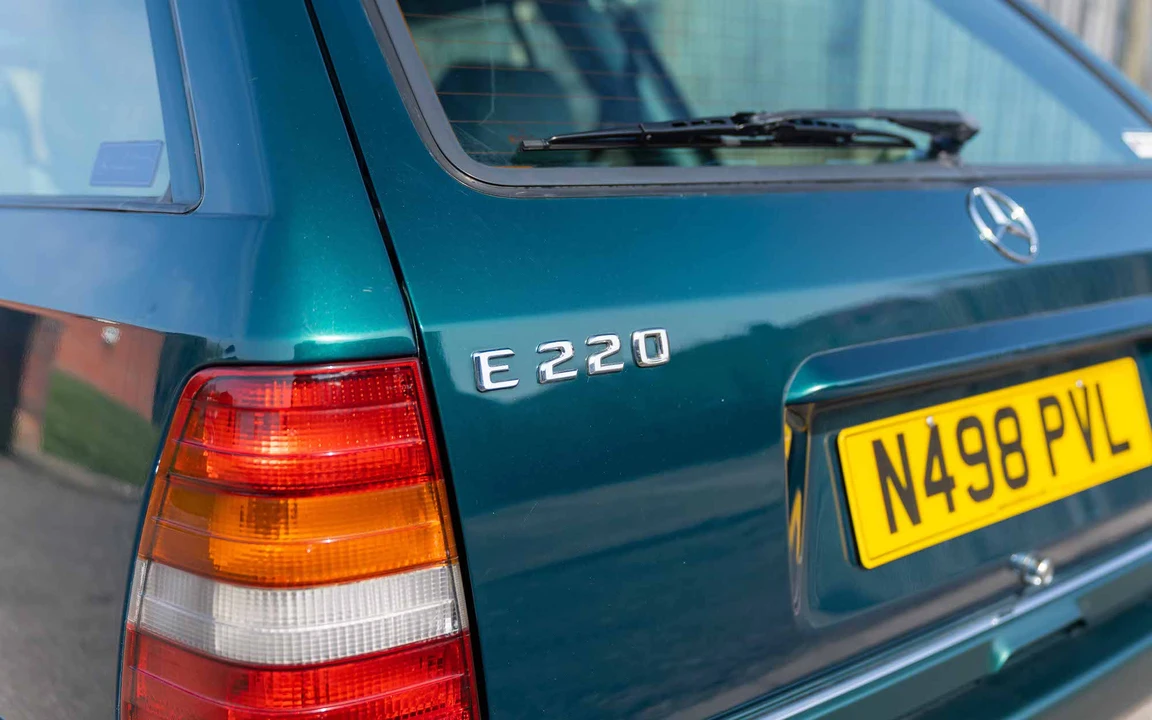 1995 Mercedes-Benz W124 E-Class - Image 26 of 31